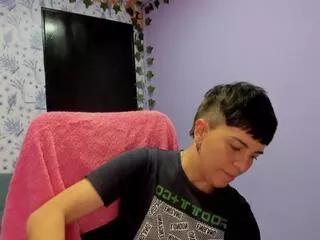 hanna_plu from Flirt4Free is Freechat