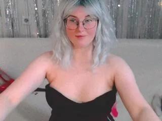 Explore our live girls sluts from our Custom and Multi clubs and checkout exclusive access to highly interactive content, such as shape, hair, titties, pussy type and many more.