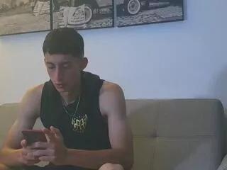 jakee_thomson from Flirt4Free is Freechat