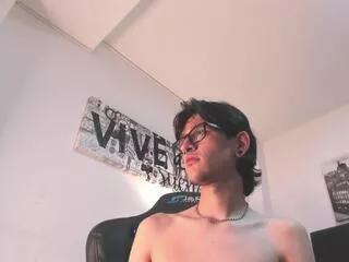 jax_thorne from Flirt4Free is Freechat