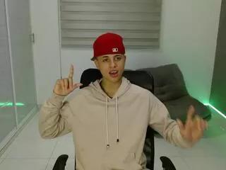 Julian_stonee webcams show profile image 