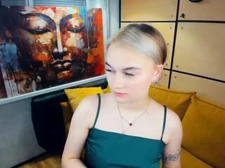 Explore our live girls sluts from our Custom and Multi clubs and checkout exclusive access to highly interactive content, such as shape, hair, titties, pussy type and many more.