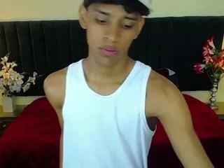 justin_dereck from Flirt4Free is Freechat