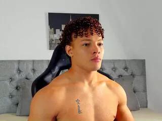 justin_therox from Flirt4Free is Freechat