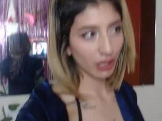 katalina_lopez from Flirt4Free is Freechat