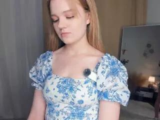 kellye_beker from Flirt4Free is Freechat