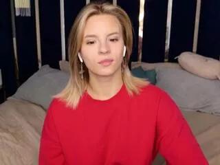 kiara_rolls from Flirt4Free is Freechat