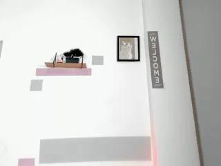 Explore our live girls sluts from our Custom and Multi clubs and checkout exclusive access to highly interactive content, such as shape, hair, titties, pussy type and many more.