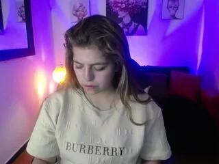 Explore our live girls sluts from our Custom and Multi clubs and checkout exclusive access to highly interactive content, such as shape, hair, titties, pussy type and many more.