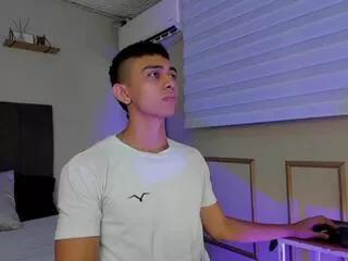 kriss_santos from Flirt4Free is Freechat