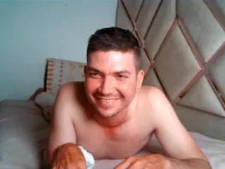 larry_colins from Flirt4Free