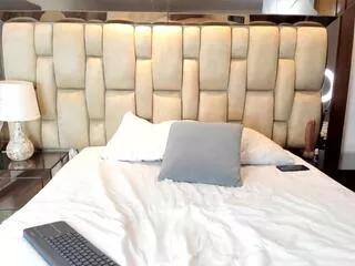 leila_perez from Flirt4Free is Freechat