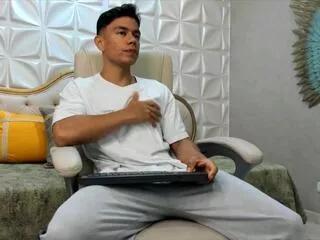 logan_jackson from Flirt4Free is Freechat