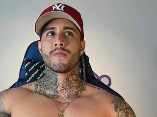 magic_mak from Flirt4Free is Freechat