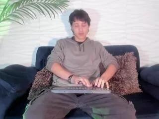 massimo_bellucci from Flirt4Free is Freechat