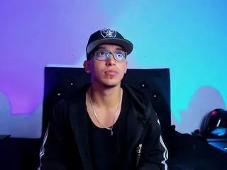 mattew_dluca from Flirt4Free is Freechat