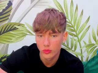 matthew_bieber from Flirt4Free