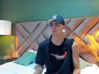 matthew_dixon from Flirt4Free is Freechat
