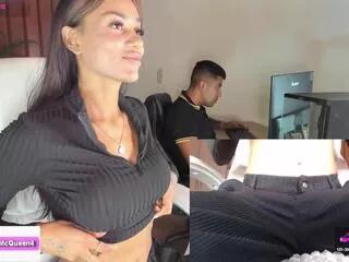 Explore our live girls sluts from our Custom and Multi clubs and checkout exclusive access to highly interactive content, such as shape, hair, titties, pussy type and many more.