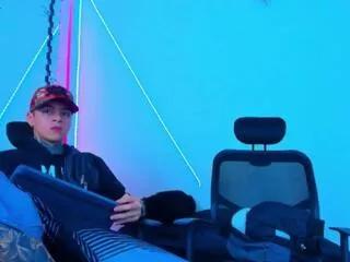 maxx_williamm_john_sally from Flirt4Free is Freechat
