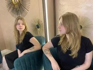 mella_essen from Flirt4Free is Freechat