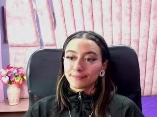 Miaa_thopmson webcams show profile image 
