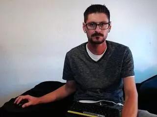 mike_collinss from Flirt4Free is Freechat