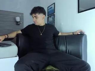 miller_alonzo from Flirt4Free is Freechat