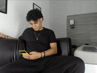 miller_alonzo from Flirt4Free is Freechat