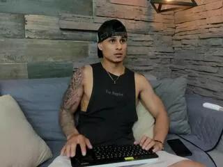 noah_hunther from Flirt4Free is Freechat