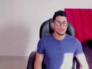 nolan_joness from Flirt4Free is Freechat