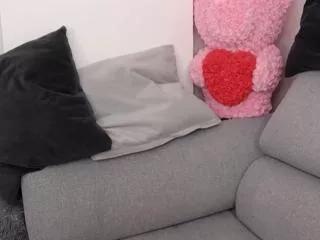 Explore our live girls sluts from our Custom and Multi clubs and checkout exclusive access to highly interactive content, such as shape, hair, titties, pussy type and many more.