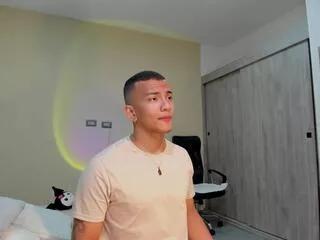 rafael_leonn from Flirt4Free