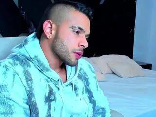 ray_torres from Flirt4Free is Freechat