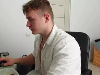 richard_dullas from Flirt4Free is Freechat