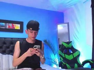 rogers_fleter from Flirt4Free is Freechat