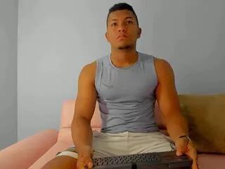 Ryu_stone webcams show profile image 