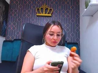 Explore our live girls sluts from our Custom and Multi clubs and checkout exclusive access to highly interactive content, such as shape, hair, titties, pussy type and many more.