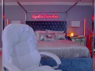 Explore our live girls sluts from our Custom and Multi clubs and checkout exclusive access to highly interactive content, such as shape, hair, titties, pussy type and many more.