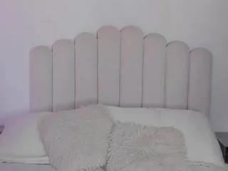 Explore our live girls sluts from our Custom and Multi clubs and checkout exclusive access to highly interactive content, such as shape, hair, titties, pussy type and many more.