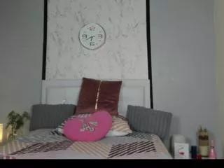 sopphie_fox from Flirt4Free
