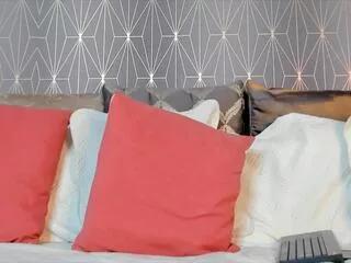 Explore our live girls sluts from our Custom and Multi clubs and checkout exclusive access to highly interactive content, such as shape, hair, titties, pussy type and many more.
