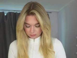 synnove_appling from Flirt4Free