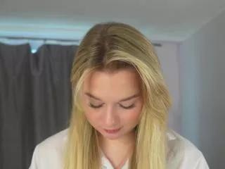 synnove_appling from Flirt4Free
