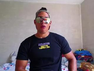 teddy_fit from Flirt4Free