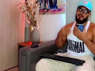 titan_max from Flirt4Free