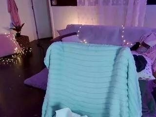tommi_rebel from Flirt4Free