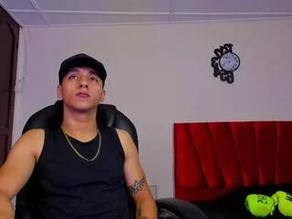 trevor_belmontt from Flirt4Free is Freechat