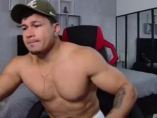 tyler_benz from Flirt4Free is Freechat