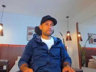 tyler_brownn from Flirt4Free is Freechat